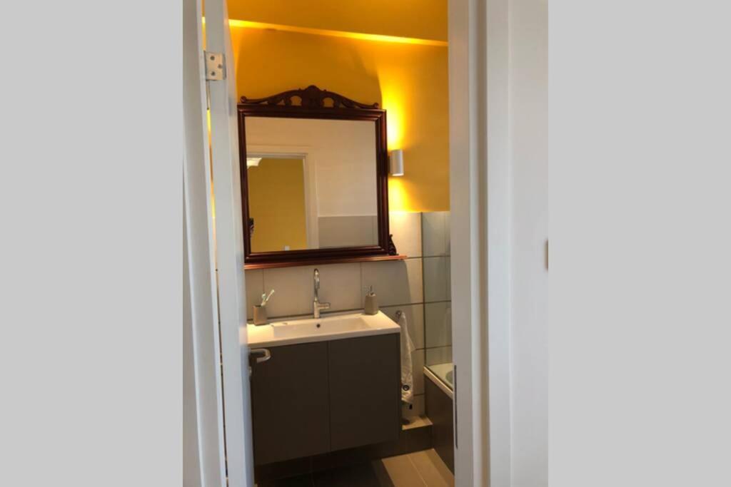 2Bd New Modern Apartment - Athens Seaside ภายนอก รูปภาพ
