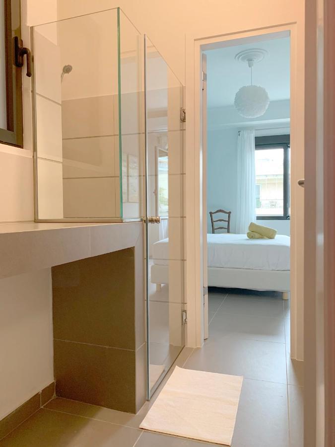 2Bd New Modern Apartment - Athens Seaside ภายนอก รูปภาพ